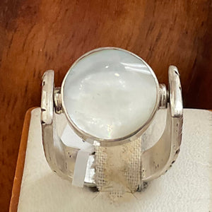 MOTHER OF PEARL-SILVER REVERSIBLE RING, STERLING SILVER